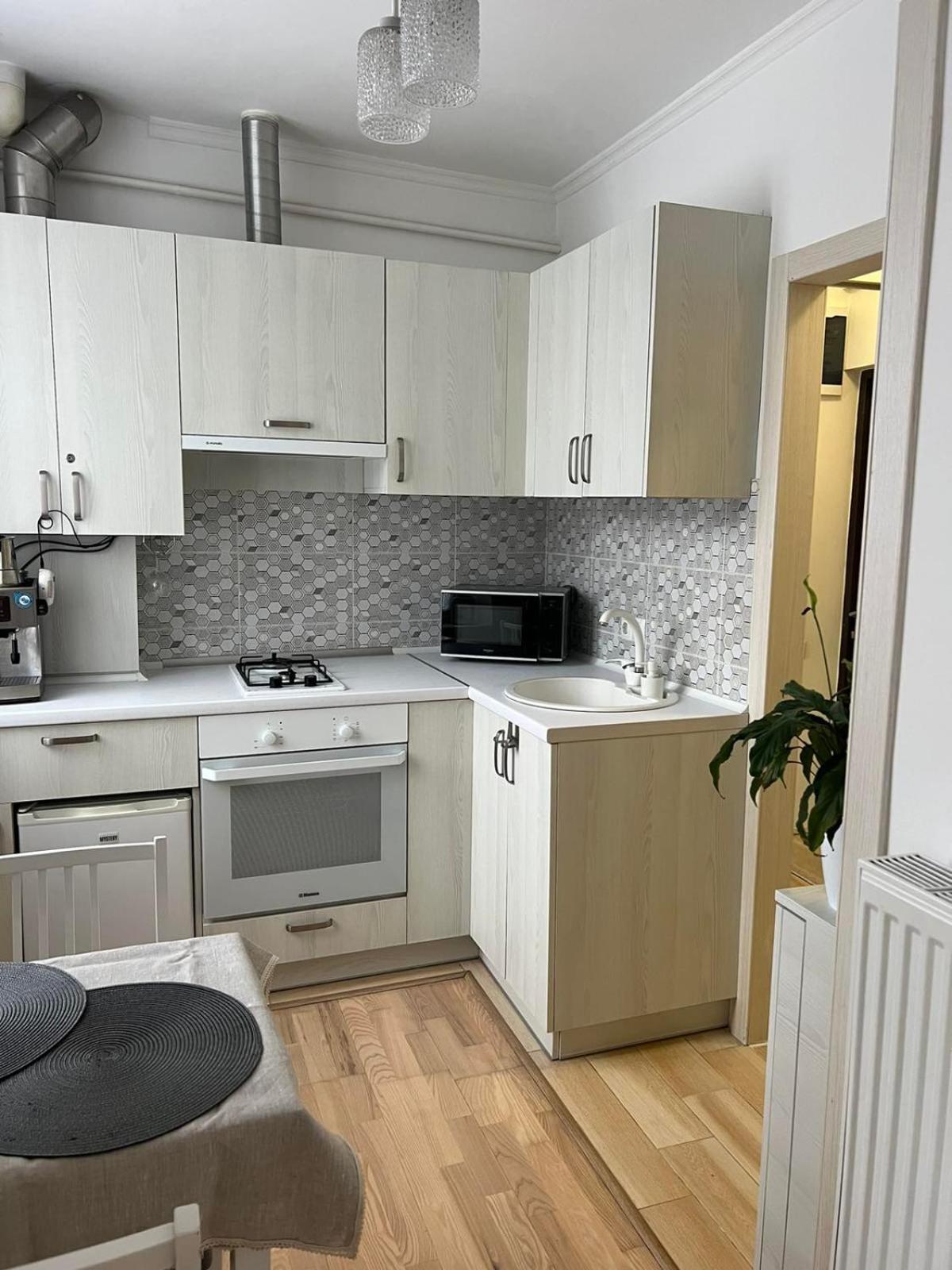 Apartment Kvitka Lviv Exteriör bild
